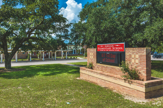 W C Griggs Elementary School-Entrance Sign