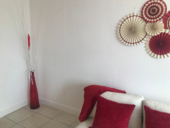 4040 Galt Ocean Dr unit 221, Fort Lauderdale, FL 33308 - photo 2