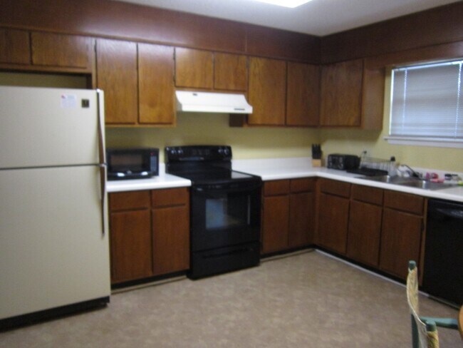 154 E University Dr, Auburn, AL 36832 - photo 6