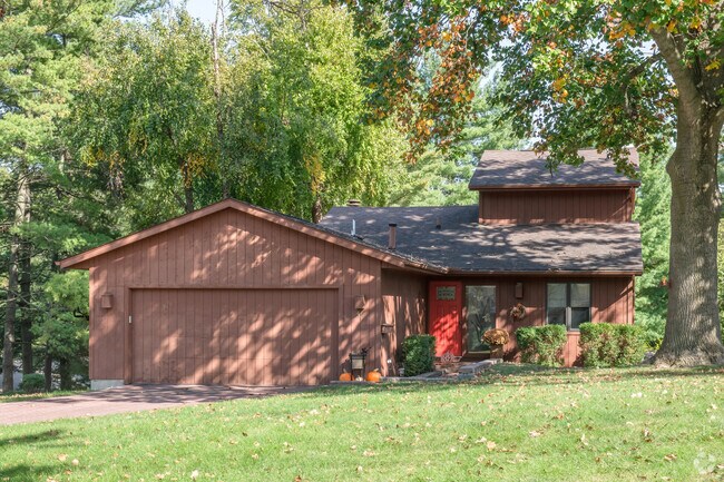 With some more modern styles, the Lakeridge neighborhood has homes to suit everyone.