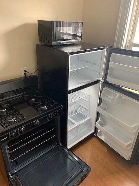 131 Fountain St unit 131 Fountain Street, New Haven, CT 06515 - photo 4