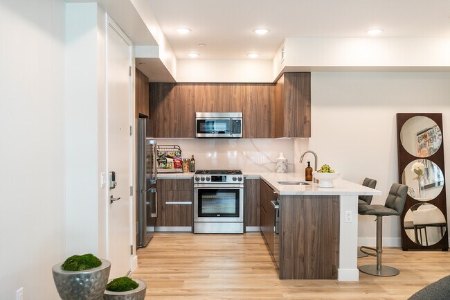 Wetherly Hills, Los Angeles, CA 90048 - photo 7