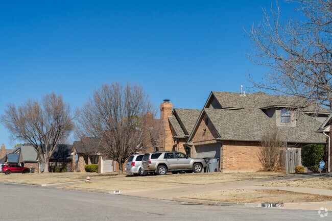 MacArthur Park residents enjoy spacious homes nestled among dense, mature trees.