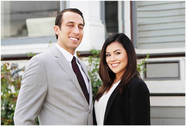 Agent Photo