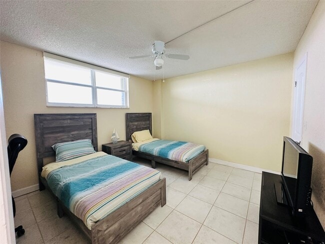 Admiralty Towers unit 750 N Ocean Boulevar, Pompano Beach, FL 33062 - photo 6
