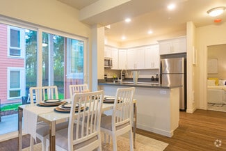 2122 NE Hostmark St, Poulsbo, WA 98370