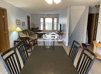 3566 Granada Ave N, Oakdale, MN 55128