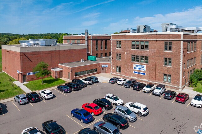 Brighton Academy is a public middle school in Syracuse, New York and rated a C-minus on Niche.
