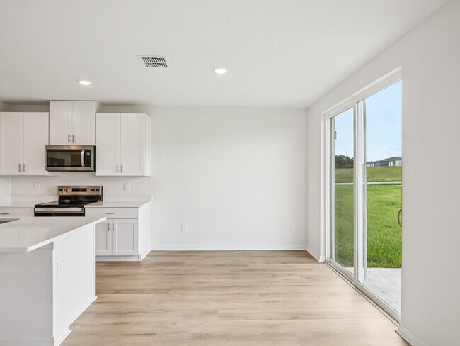 260 Lazy Shore Dr, Nokomis, FL 34275 - photo 4