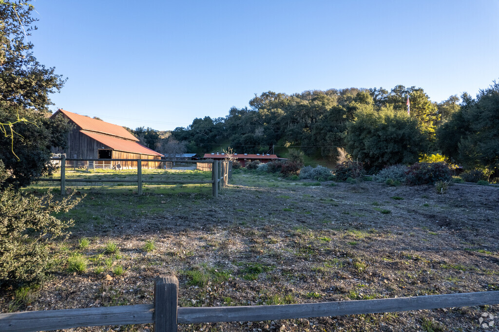 Midland School is campus on it's own ranch property.