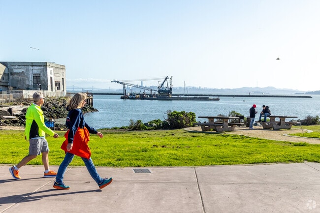 Miller/Knox Regional Shoreline in Point Richmond offers stunning City views.