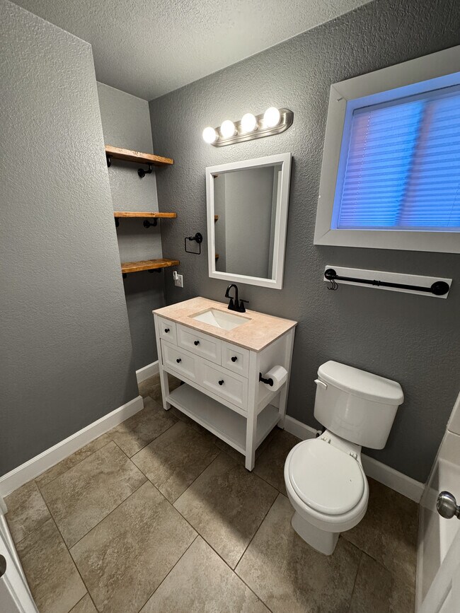 2241 S Buckley Rd unit 101, Aurora, CO 80013 - photo 6