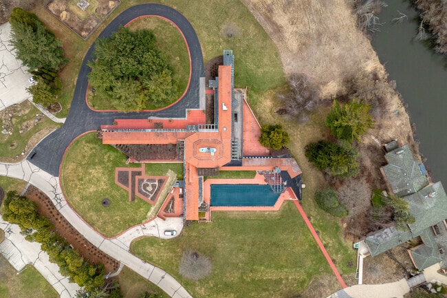 Wingspread, the 1939 mansion of Frank Lloyd Wright, is a major feature of Wind Point.