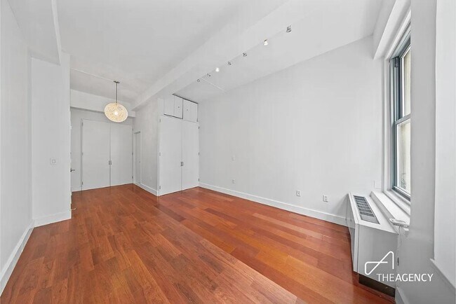 The South Star unit 9G, New York, NY 10038 - photo 7
