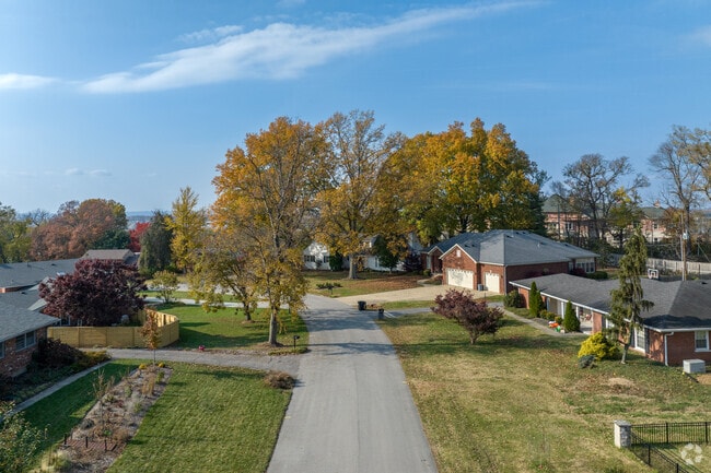 Brownsboro Zorn has wide streets with great views of downtown Louisville.