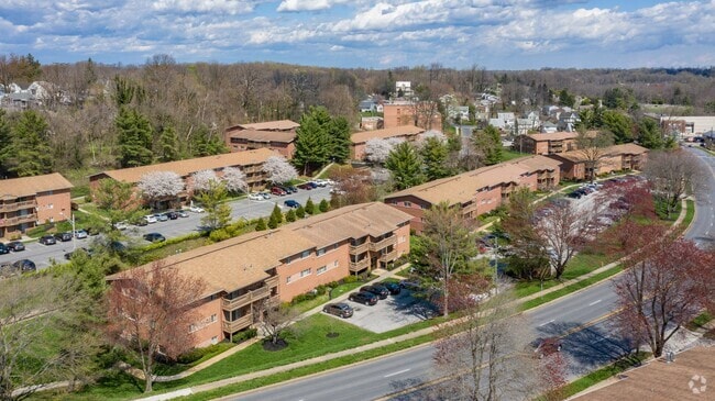 Clarke Manor, Baltimore, MD 21207 - photo 6