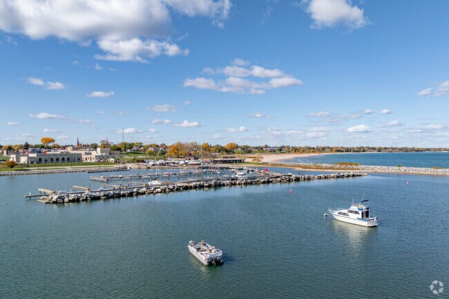 Lake Michigan is less that a mile away from any corner of the 11th Ward.