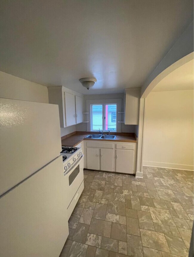 234 Charles St unit 202, Painted Post, NY 14870 - photo 4