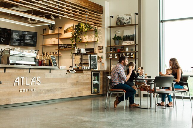 8682 Whiteclover St, Littleton, CO 80125 - photo 3