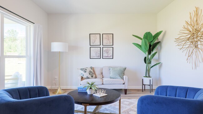 3100 Darbyshire Cir, Hahira, GA 31632 - photo 2