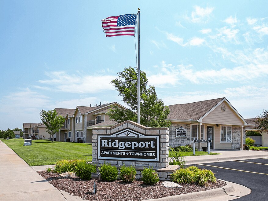 Ridgeport Apartments and Townhomes 7003 W 34th St N, Wichita, KS