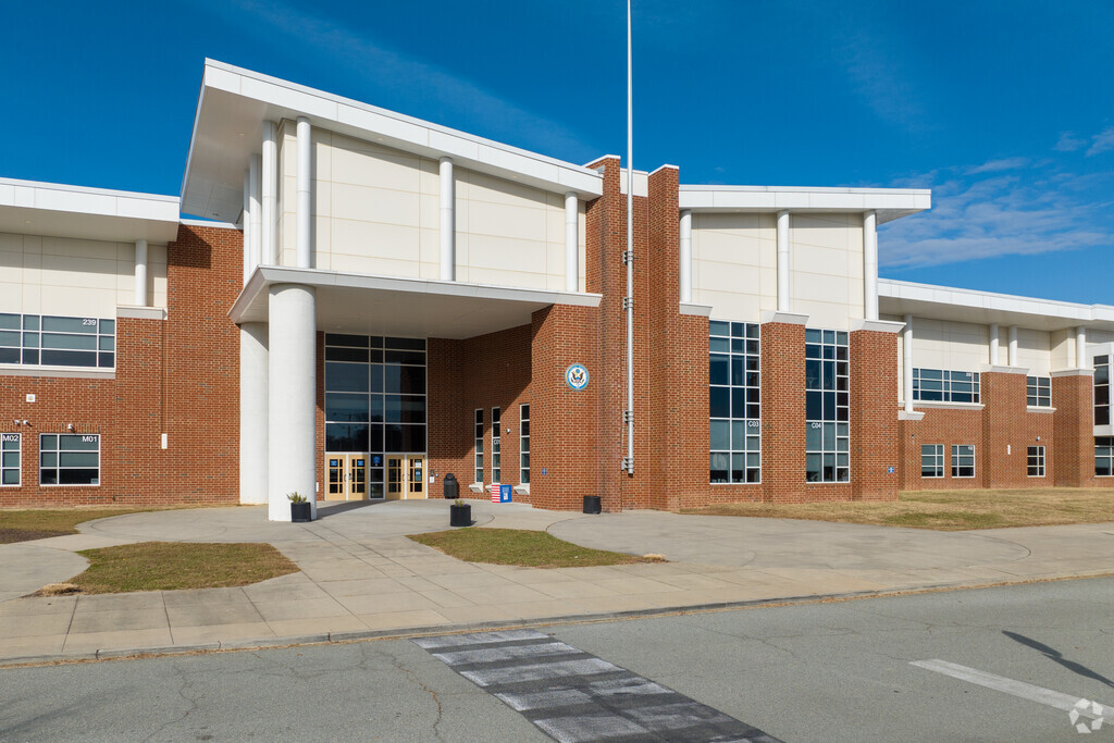 Deep Run High School, Glen Allen VA Rankings & Reviews - Homes.com