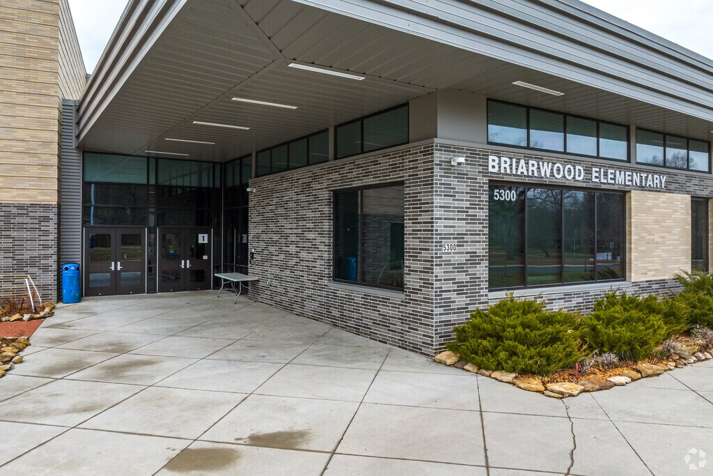 Briarwood Elementary School, Rankings & Reviews