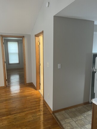 1215 23rd St Unit 1215 23RD apt #3, Des Moines, IA 50311