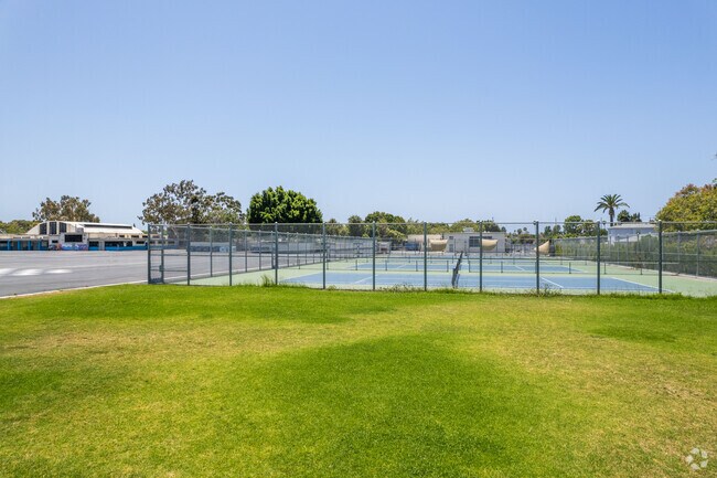 Mark Twain Middle School tennis