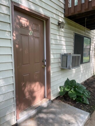 1014 Danwood Ln Unit Pinetree, Fenton, MO 63026