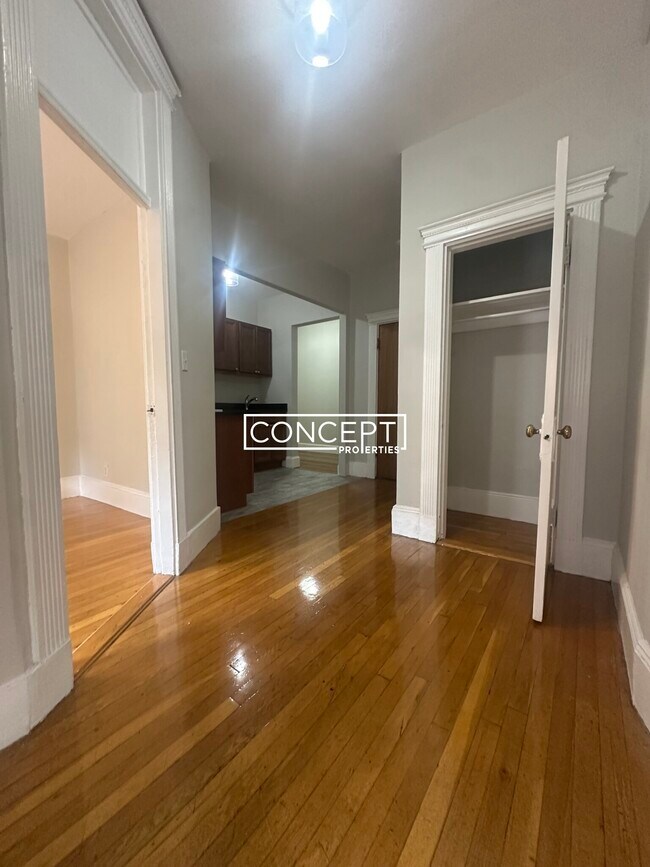 38 Hemenway St unit 14GC, Boston, MA 02115 - photo 2