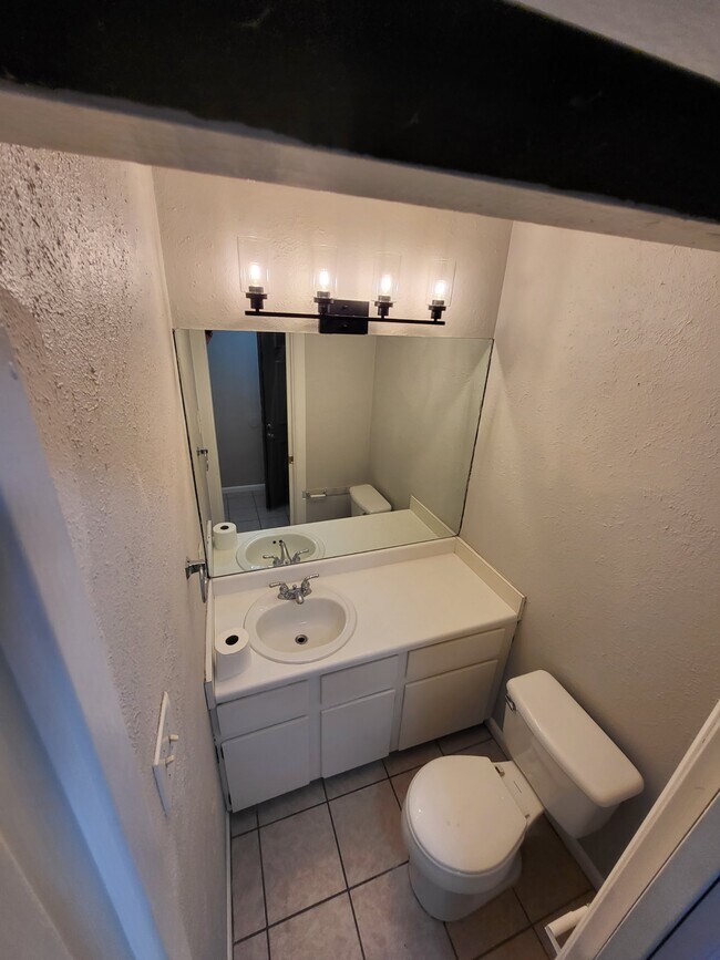 6702 Deatonhill Dr unit B, Austin, TX 78745 - photo 6