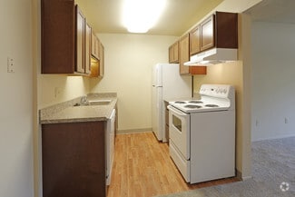 12270 SW Center St, Beaverton, OR 97005