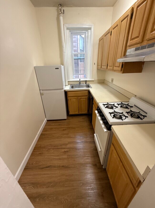 12 Edgerly Rd unit 15, Boston, MA 02115 - photo 6