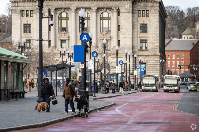 RIPTA Bus makes it easy for Fox Point residents to connect throughout RI.
