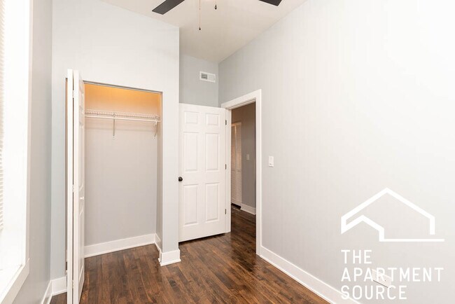 1918 N Wilmot Ave unit 3R, Chicago, IL 60647 - photo 5