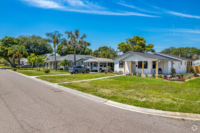 Euclid Heights has many bungalow & ranch style homes.