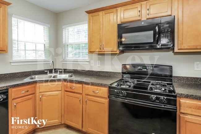 5435 Yellow Pine Dr, McDonough, GA 30252 - photo 7