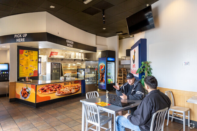 Byte Pizza & Chicken combines pizza with chicken dishes like no other in Meadows!