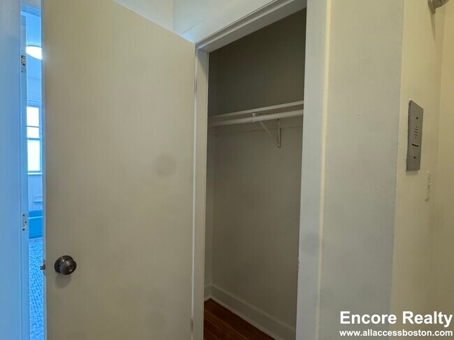 1539 Beacon St unit 18, Brookline, MA 02446 - photo 7