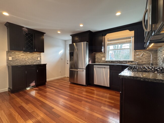 34 Braman St, Danvers, MA 01923 - photo 4