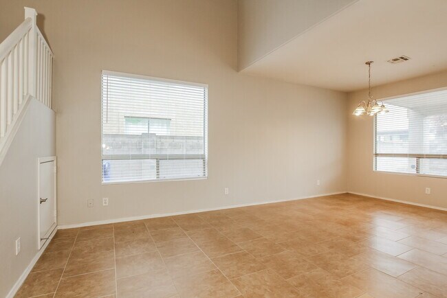 11414 W Apache St, Avondale, AZ 85323 - photo 4