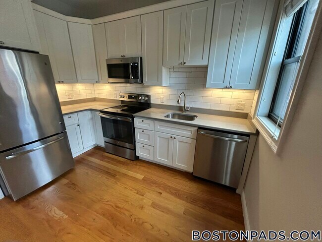 151-153-153 Meridian St unit 2, Boston, MA 02128 - photo 5