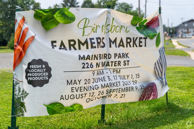Birdsboro hosts a summer farmers market at Main Bird Park.