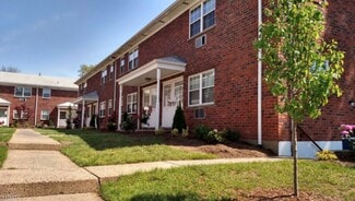 60 W Madison Ave, Dumont, NJ 07628