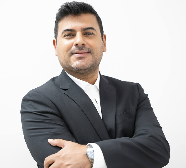 Agent Photo