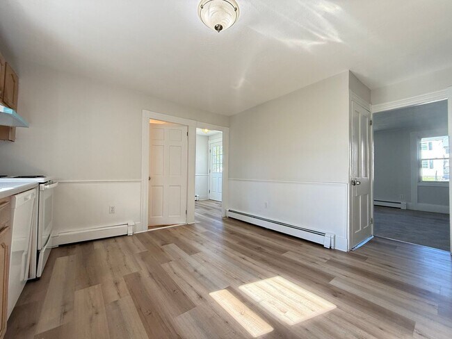 208 Main St unit 210, Somersworth, NH 03878 - photo 3