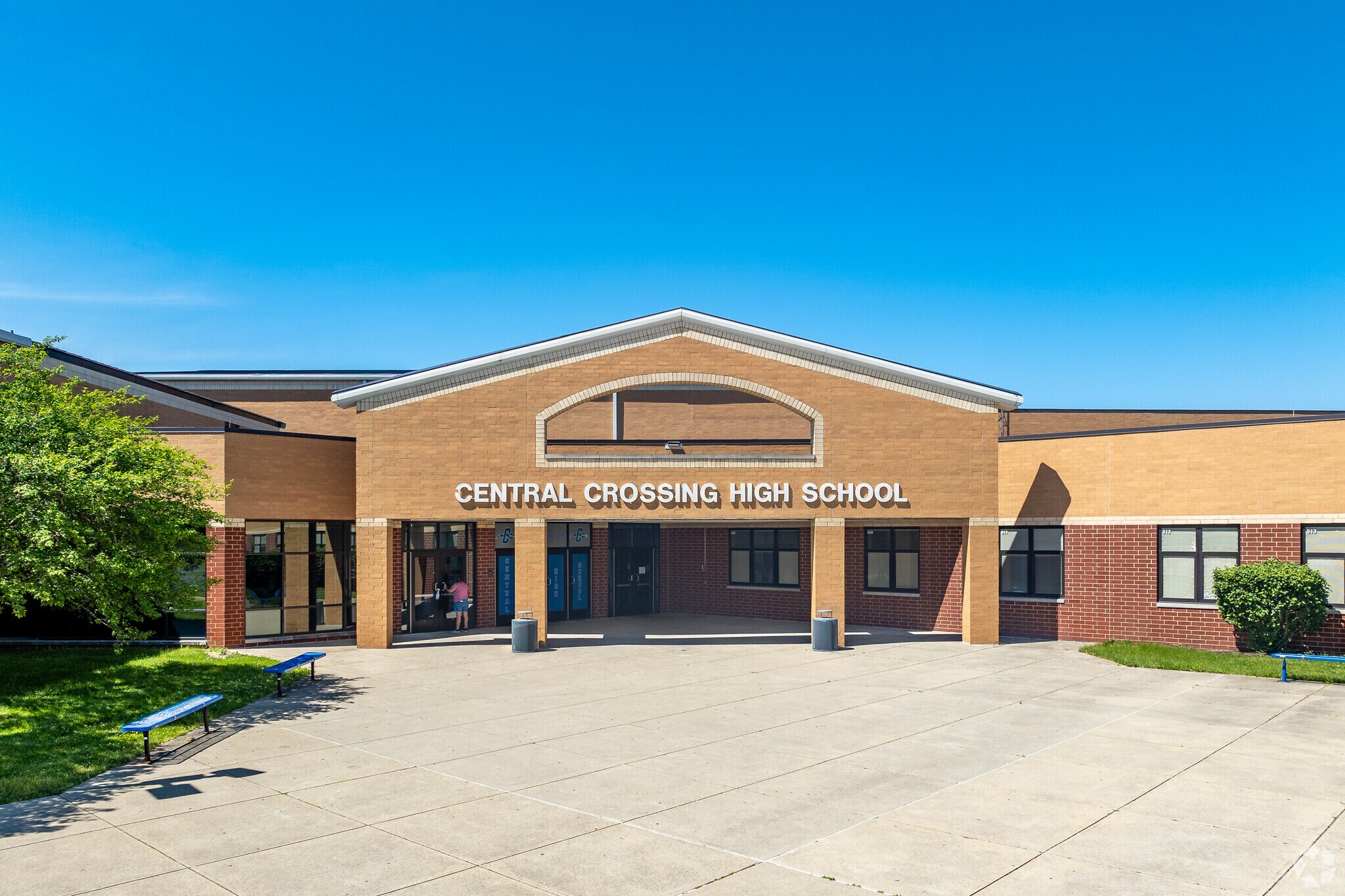 Central Crossing High School in Holt-Alkire serves the students in grades 9-12.