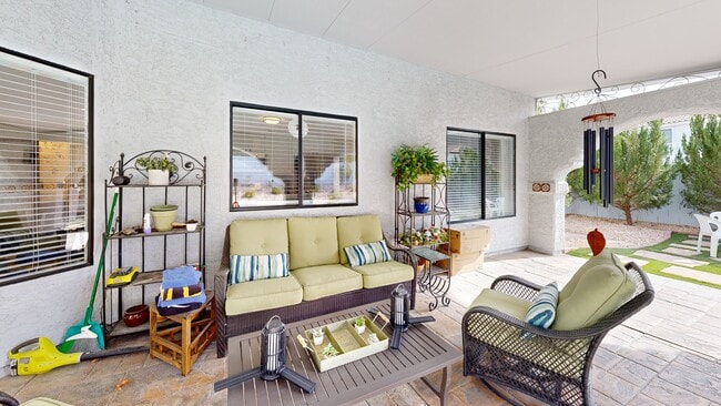 2825 Waterview Dr, Las Vegas, NV 89117 - photo 2