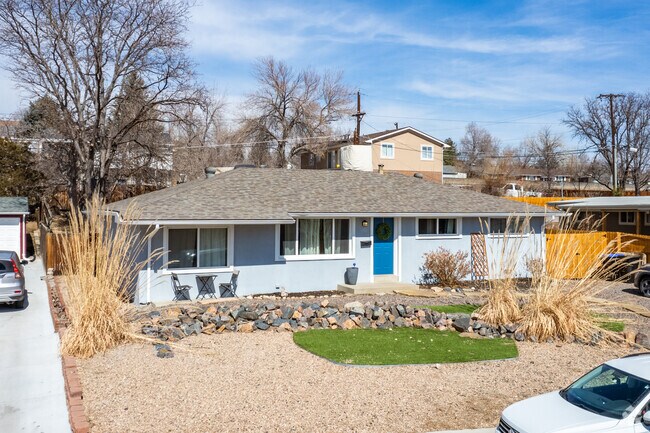 Brightly painted homes provide visual interest in Alta Vista neighborhoods.